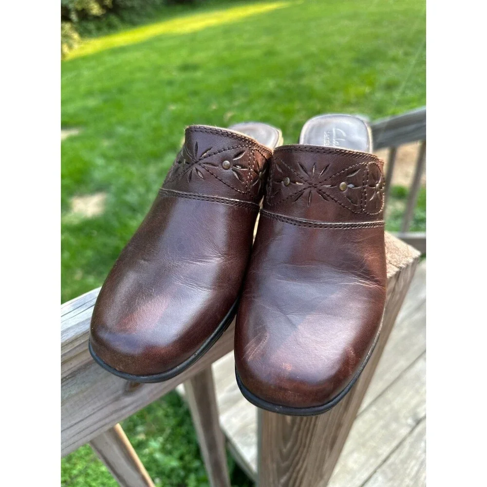 Clarks product pair